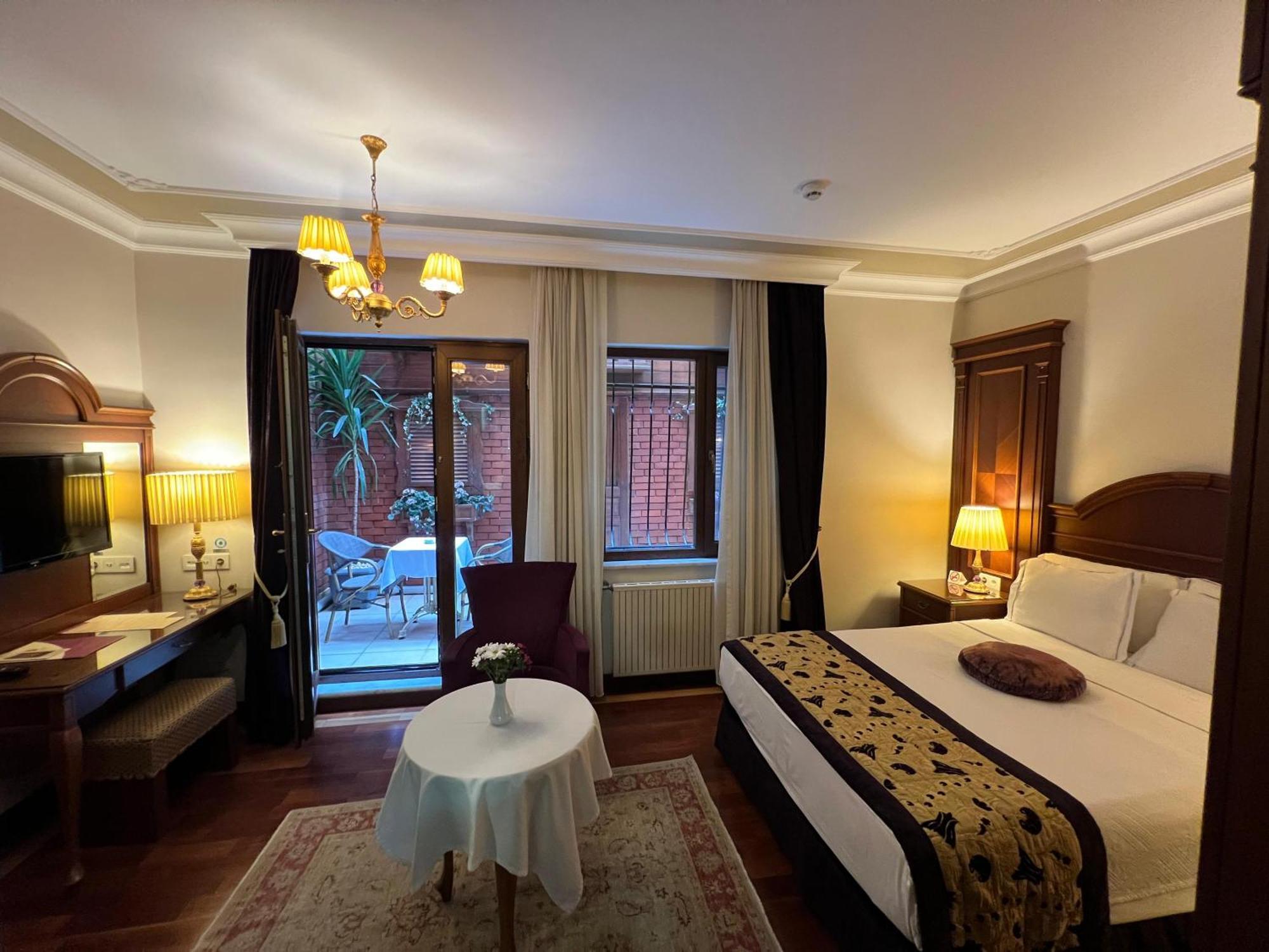 Glk Premier Regency Suites & Spa Istanbul Exterior photo