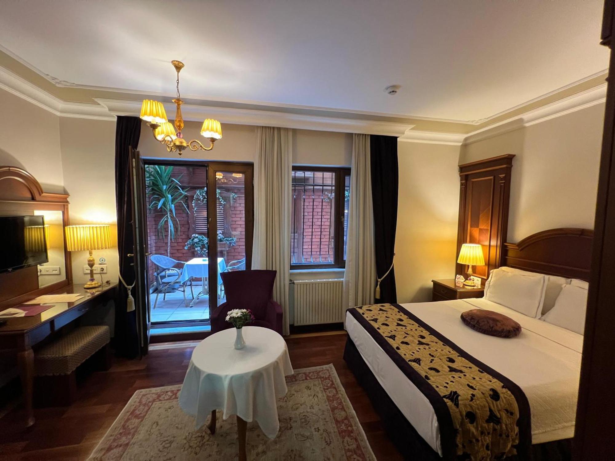 Glk Premier Regency Suites & Spa Istanbul Exterior photo